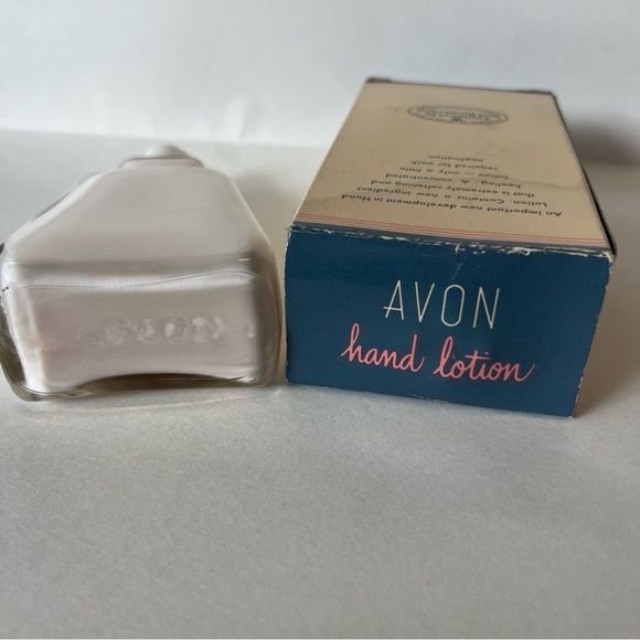 Vintage 1951 Avon Hand Lotion Glass Bottle Collectible ~RARE! - Picture 3 of 5